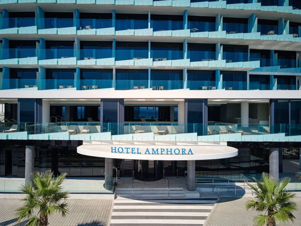 Amphora Hotel