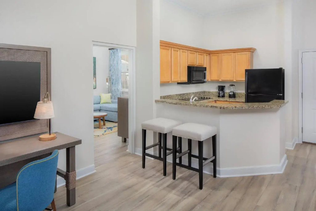 Harborside, photo 3