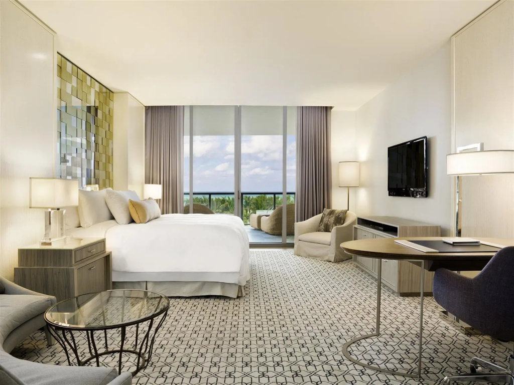 The St. Regis Bal Harbour Resort, photo 2