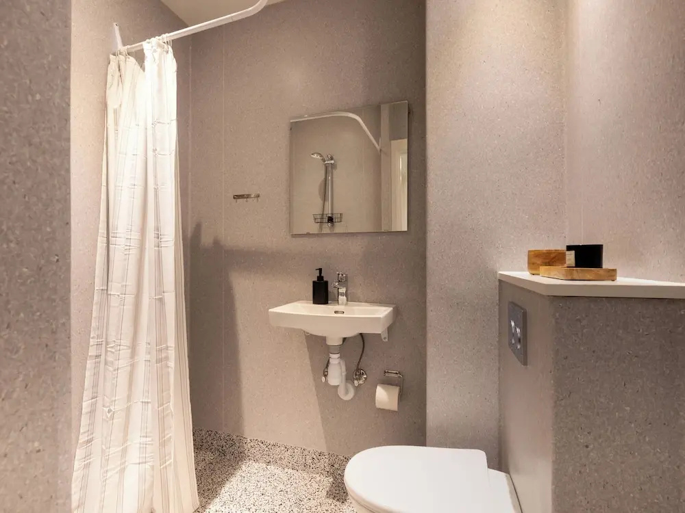 Noble - Fantastic 5-bdr Apt in the Capital — photo 7