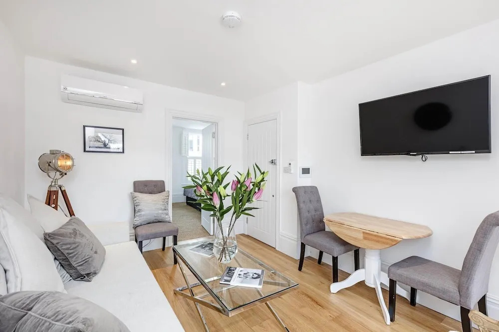 Pet-friendly Fulham 1-bed Apt, 2 Mins to Tube — photo 5