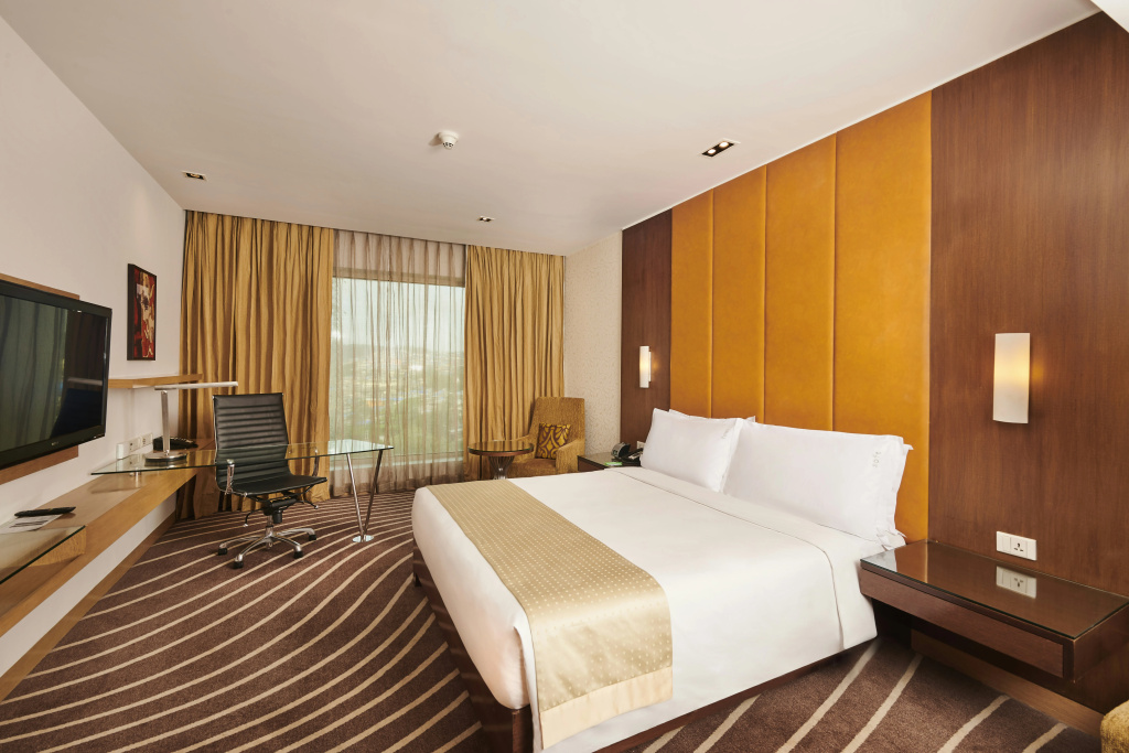 Holiday Inn Mumbai International Airport by IHG, photo 3