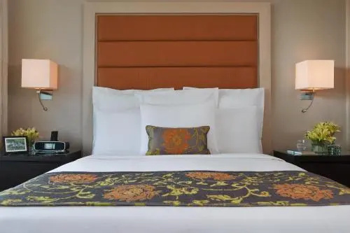 Lakeside Chalet, Mumbai - Marriott Executive Apartments, photo 2