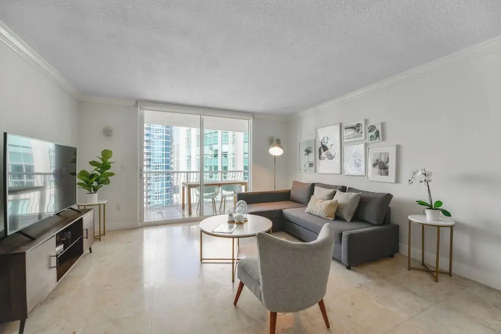 Centric 40thFloor Brickell Condo FREE parking by Palermo Home Miami — photo 6