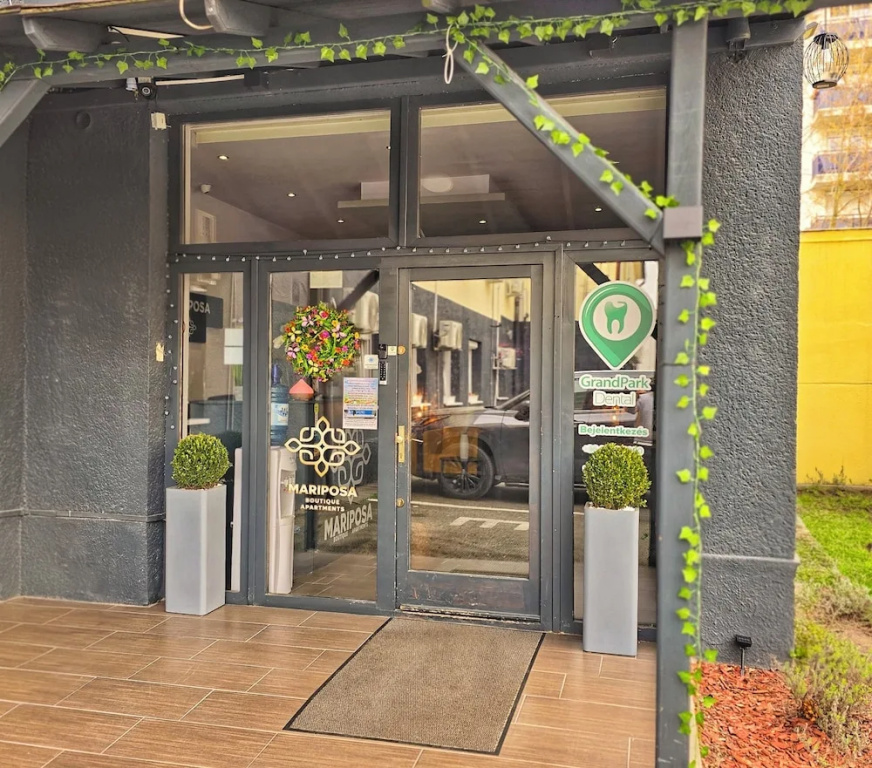 Mariposa Apartments