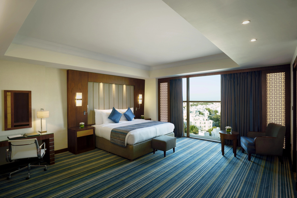 Royal Tulip Muscat Hotel, photo 2
