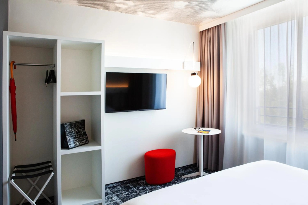 Ibis Berlin Airport — photo 7