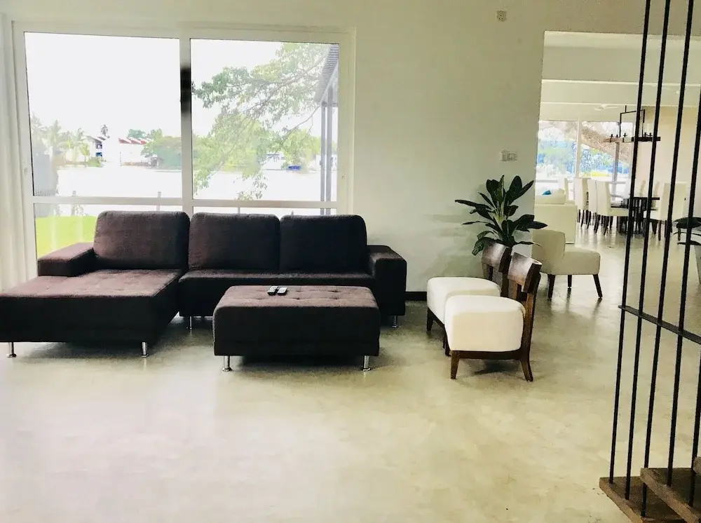 Villa by the Edge — photo 6