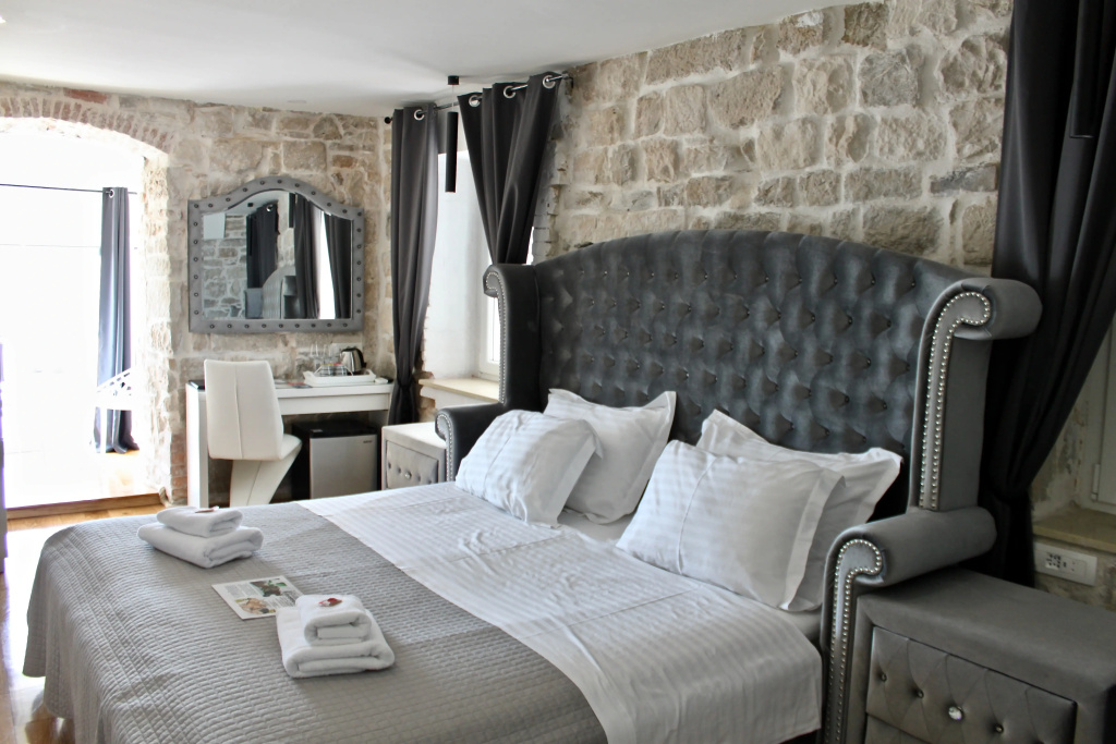 Galeria Valeria Seaside Downtown - MAG Quaint & Elegant Boutique Hotel, photo 5