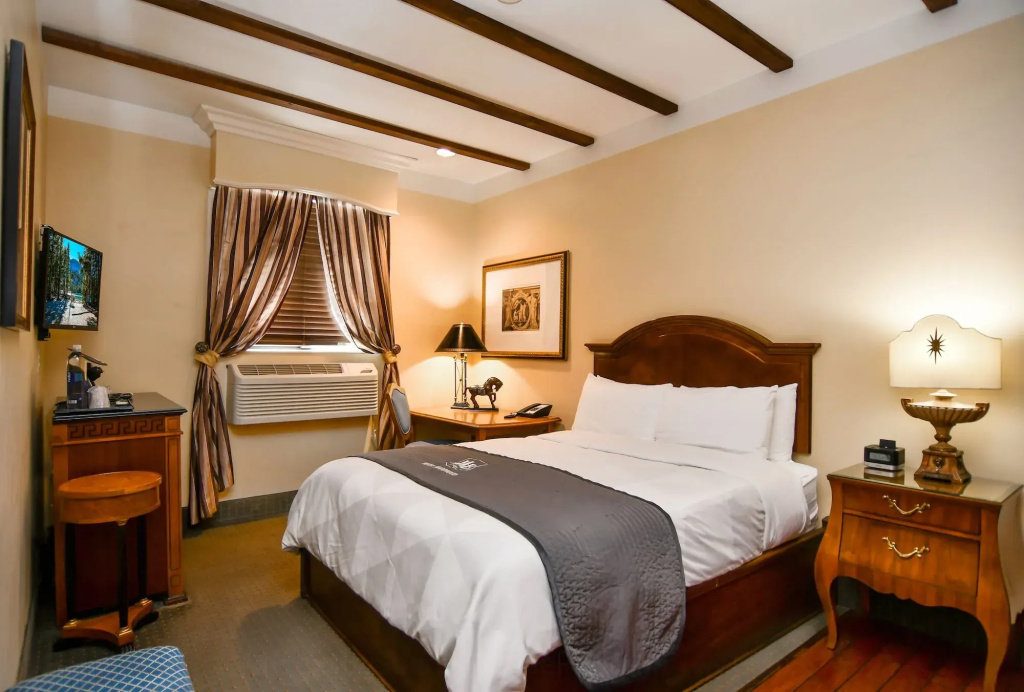 Brand Plaza Hotel — photo 6