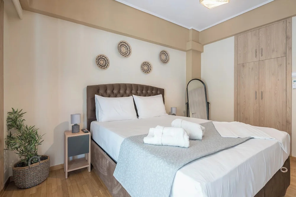 Stylish City Apartment by Cloudkeys, photo 3