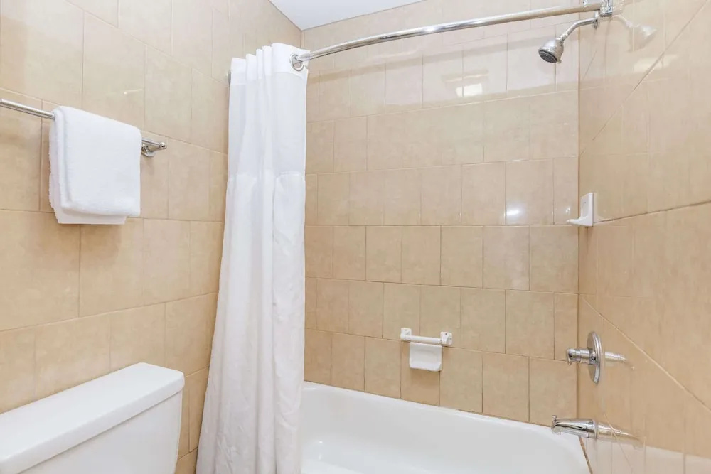 Travelodge Sylmar CA — photo 8