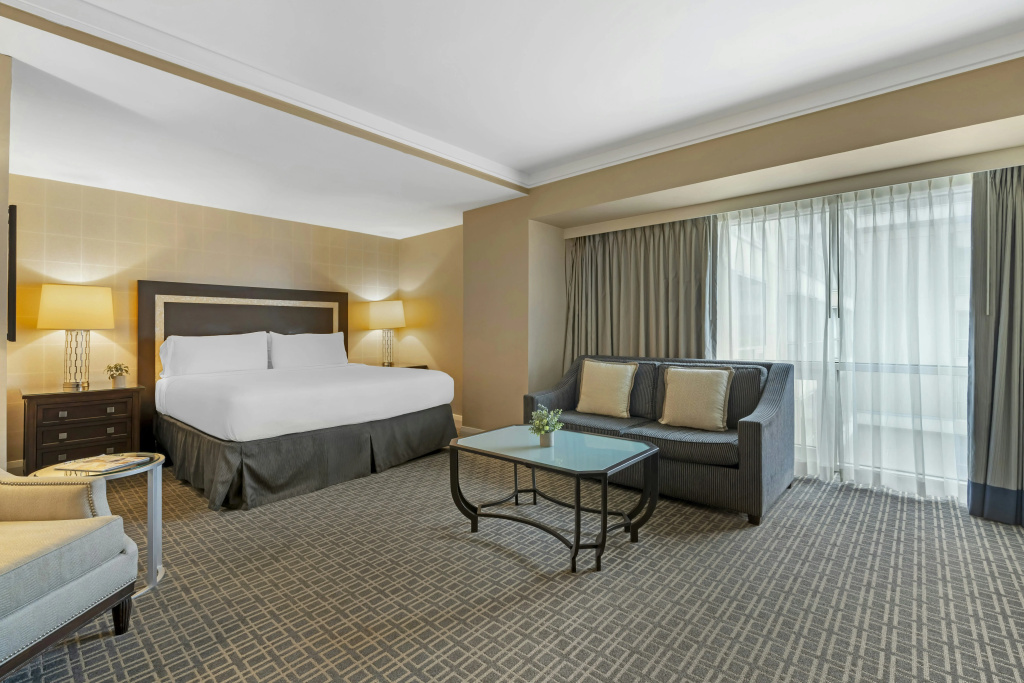 Omni Los Angeles Hotel at California Plaza, photo 4