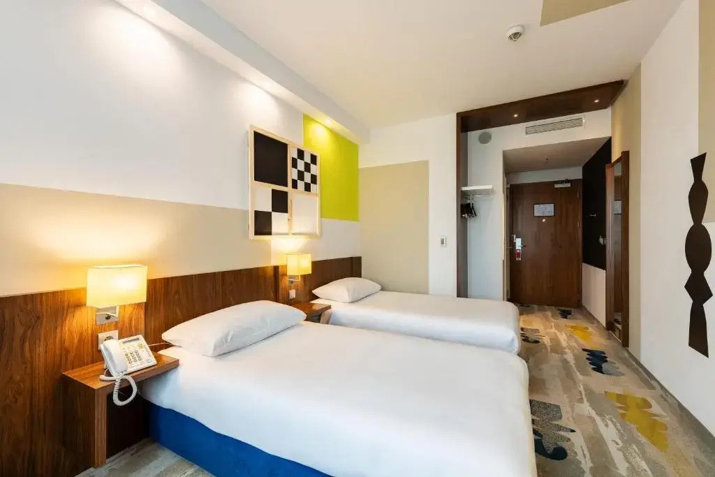 Ibis Styles Warszawa Airport — photo 8