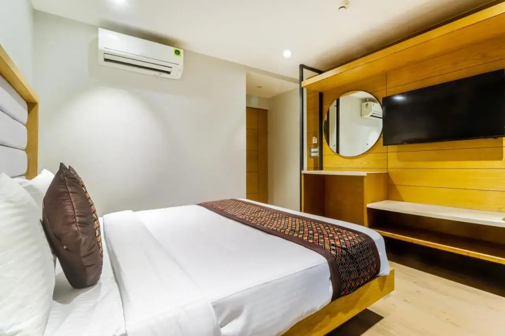 Hotel Bricks, Karol Bagh, New Delhi — photo 6