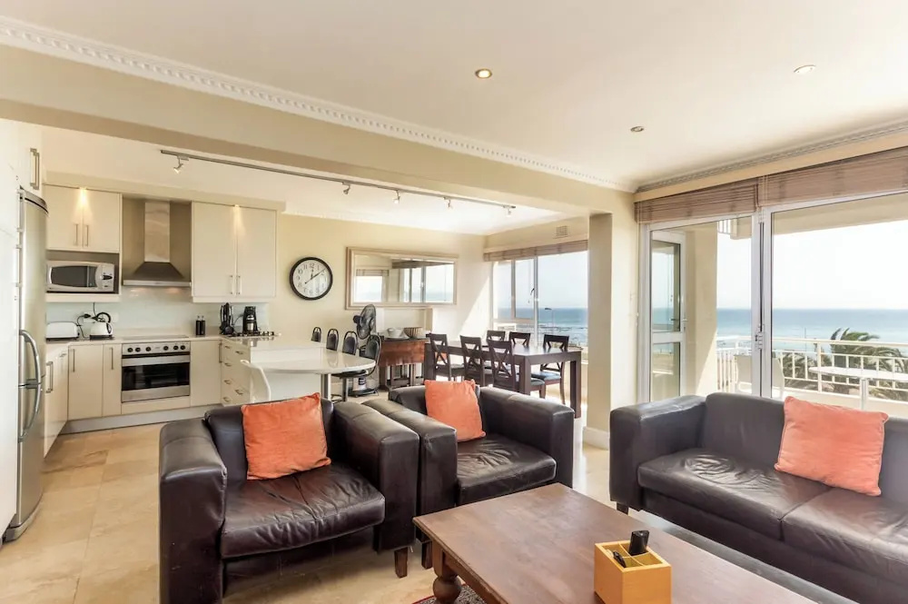 Third Floor sea Facing 2 Bedroom Apartment With Balcony