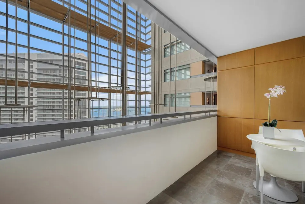 AKA Brickell High Floor Free Parking by Palermo Home — photo 8