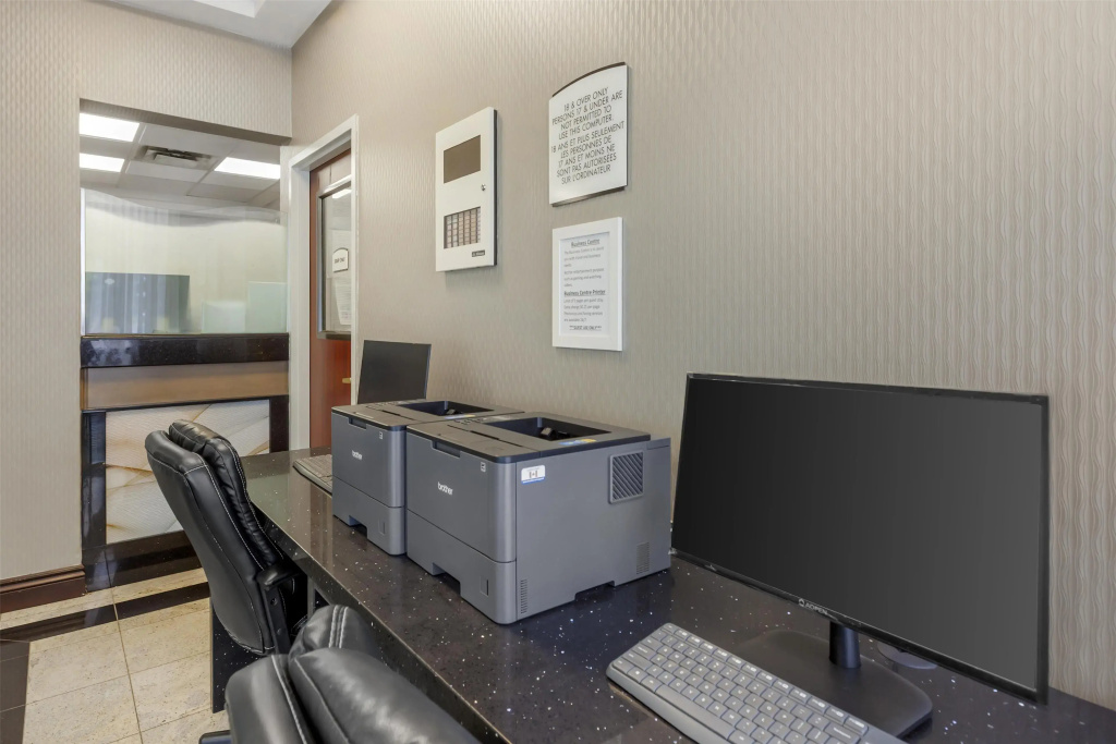 Best Western Plus Travel Hotel Toronto Airport — photo 7