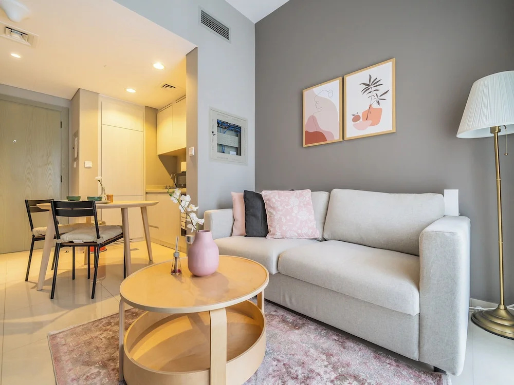 Business Bay's Coziest Hideaway With Balcony — photo 3