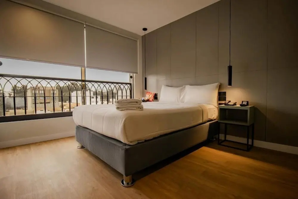 MiraFlores Suites Hotel, photo 4
