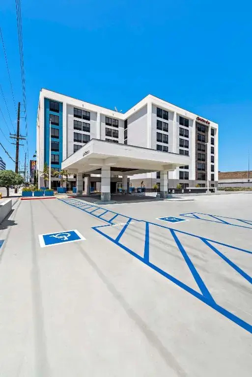Hampton Inn by Hilton Los Angeles Airport LAX — photo 6