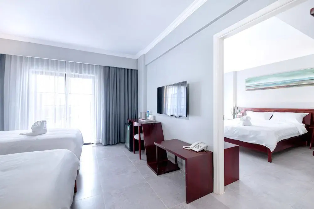 Solar hotel, photo 5