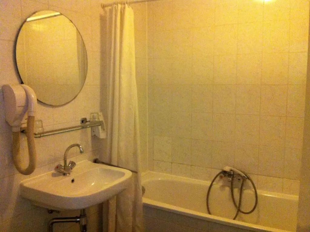 Delta Hotel City Center — photo 7
