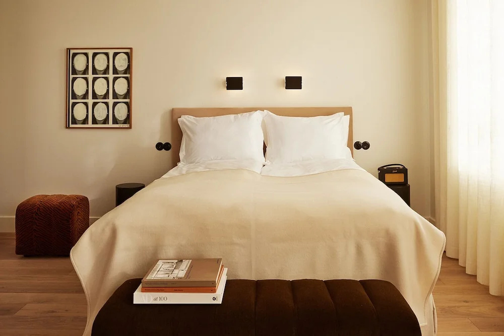 Mjólk Hotel, photo 3
