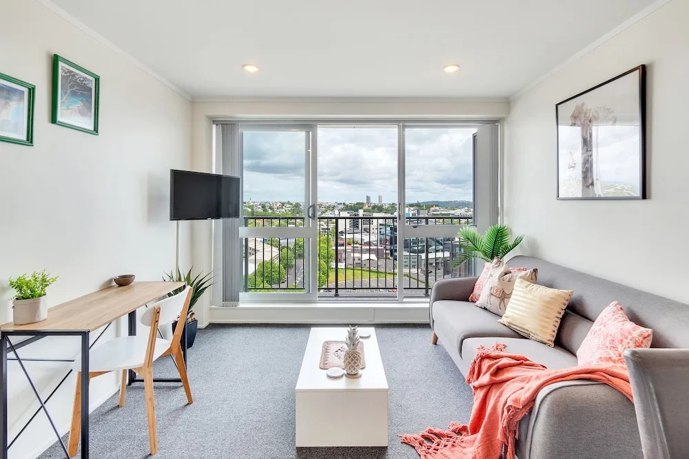 Harbour View Two Bedroom Apartment — photo 7
