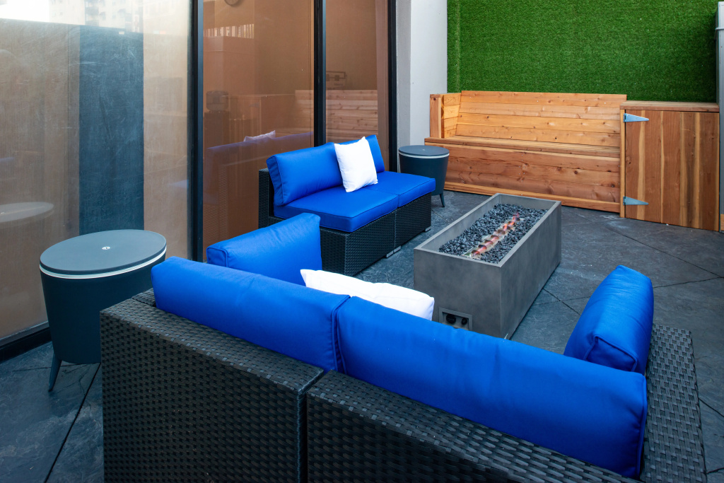Holiday Inn Express & Suites Los Angeles Downtown West by IHG — photo 2