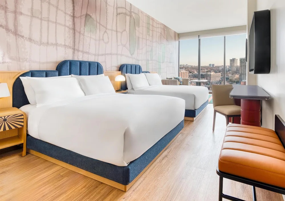 TOOR Hotel Toronto, part of JdV by Hyatt, photo 5