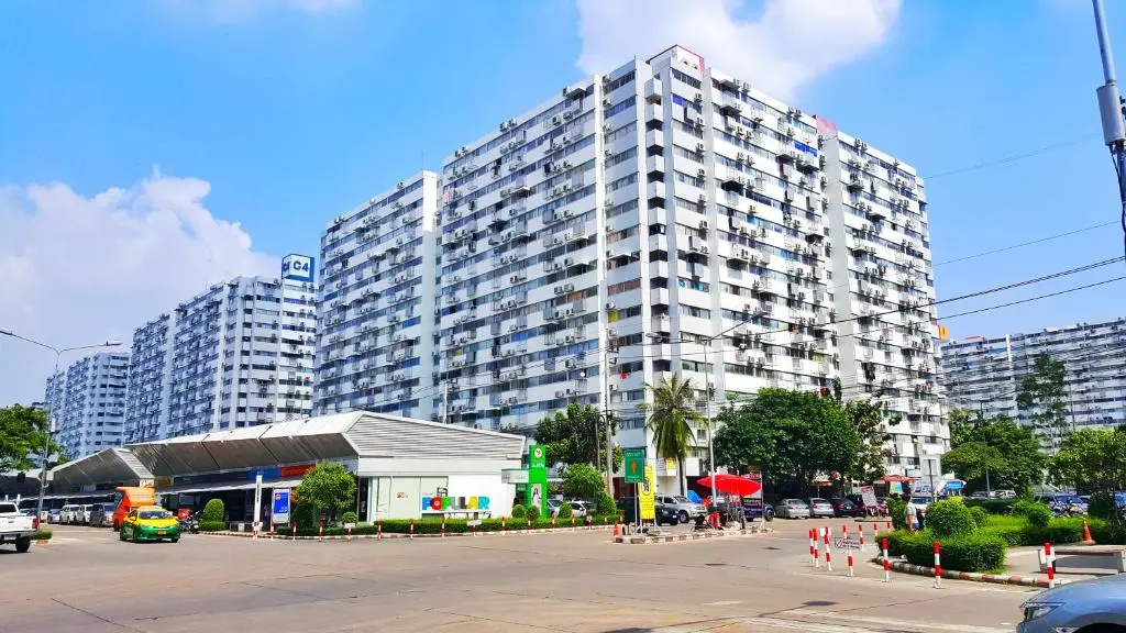 Popular Condo by Jintana — photo 7