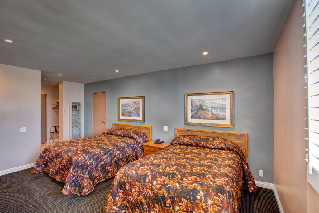 Dunes Inn - Wilshire — photo 3