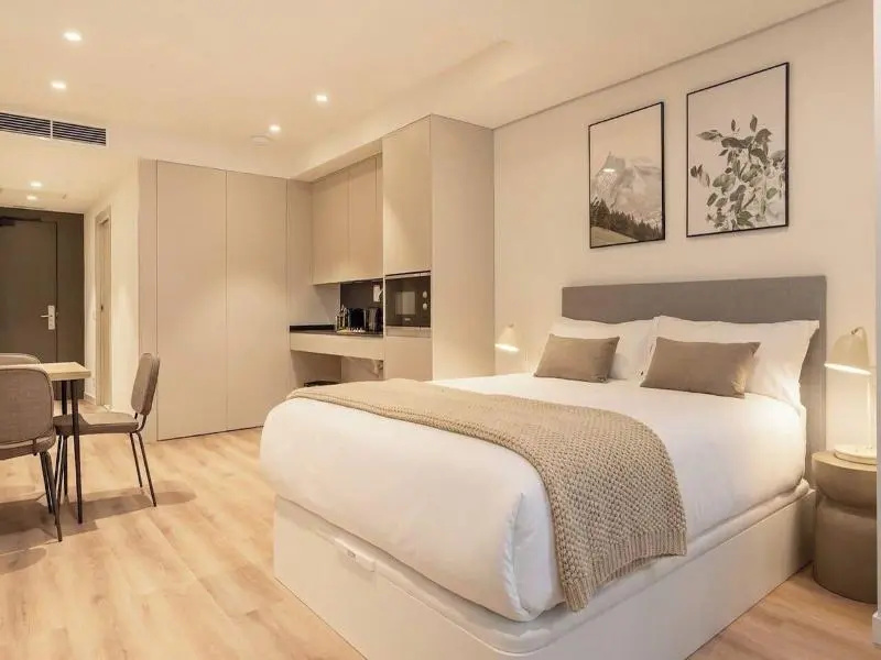Limehome Madrid Calle Hurtado de Mendoza — photo 4