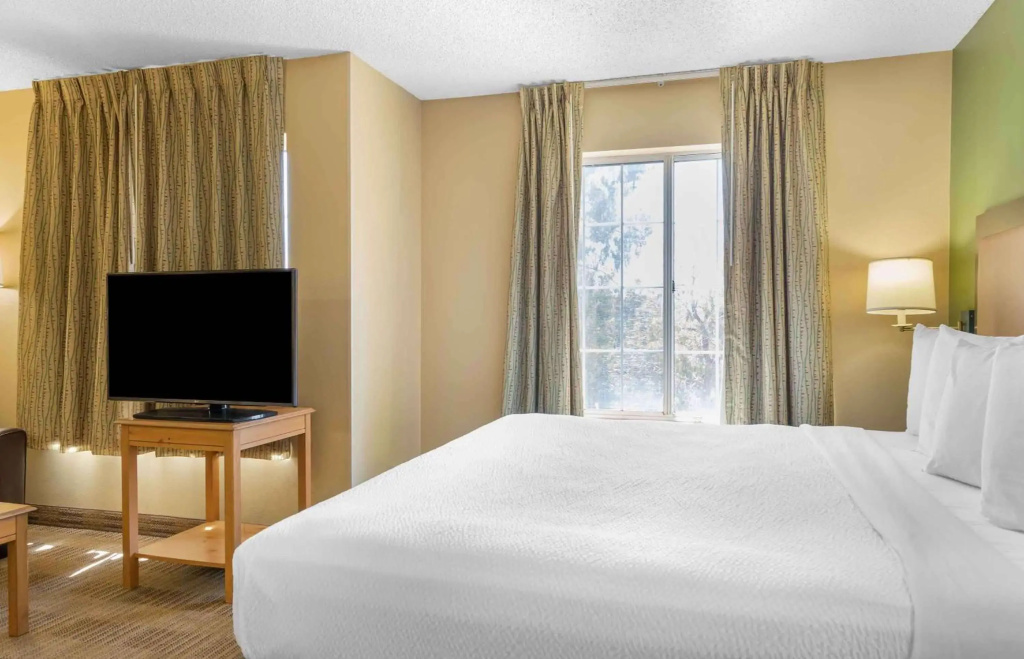 Extended Stay America Suites Los Angeles Torrance Del Amo Ci, photo 5