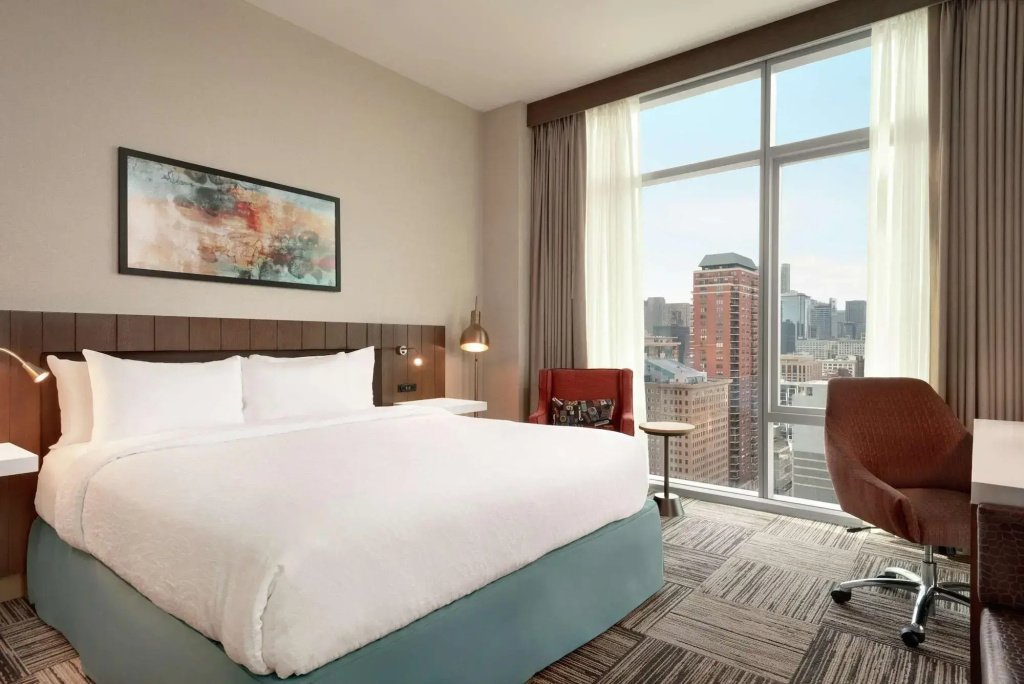Hilton Garden Inn Chicago Downtown South Loop — photo 7