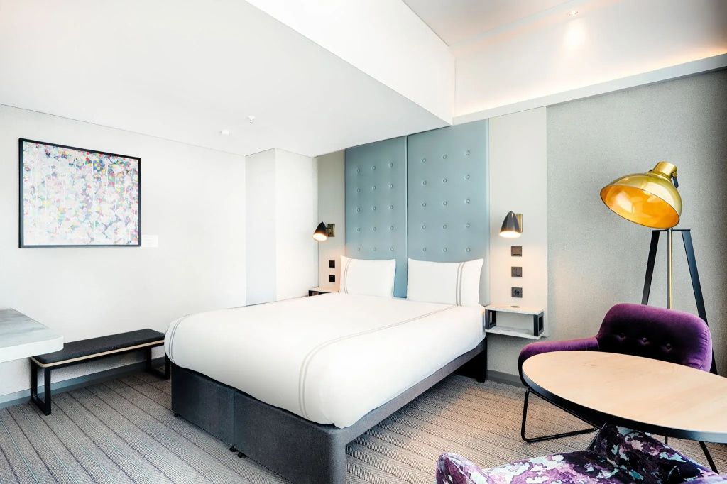 Premier Inn Berlin Alexanderplatz Hotel — photo 7