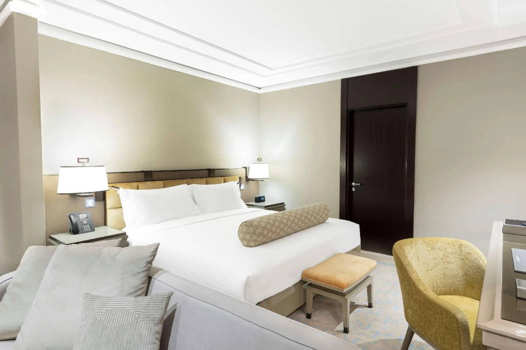 The Hotel Galleria Jeddah, Curio Collection by Hilton — photo 6