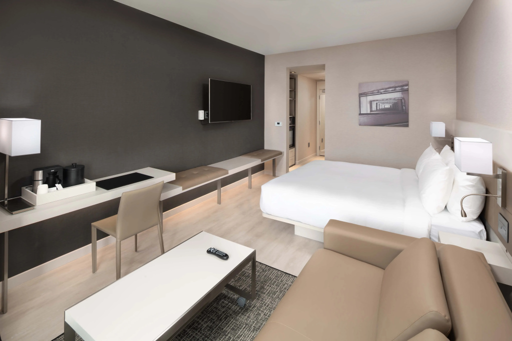 AC Hotel by Marriott Los Angeles South Bay, photo 3