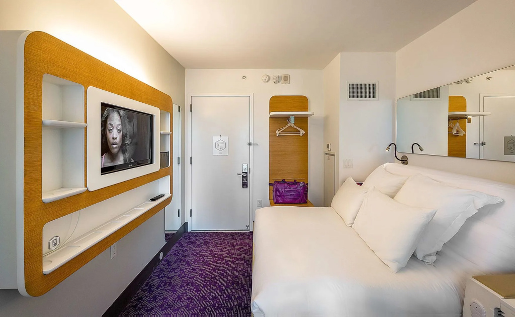 YOTEL New York Times Square — photo 7