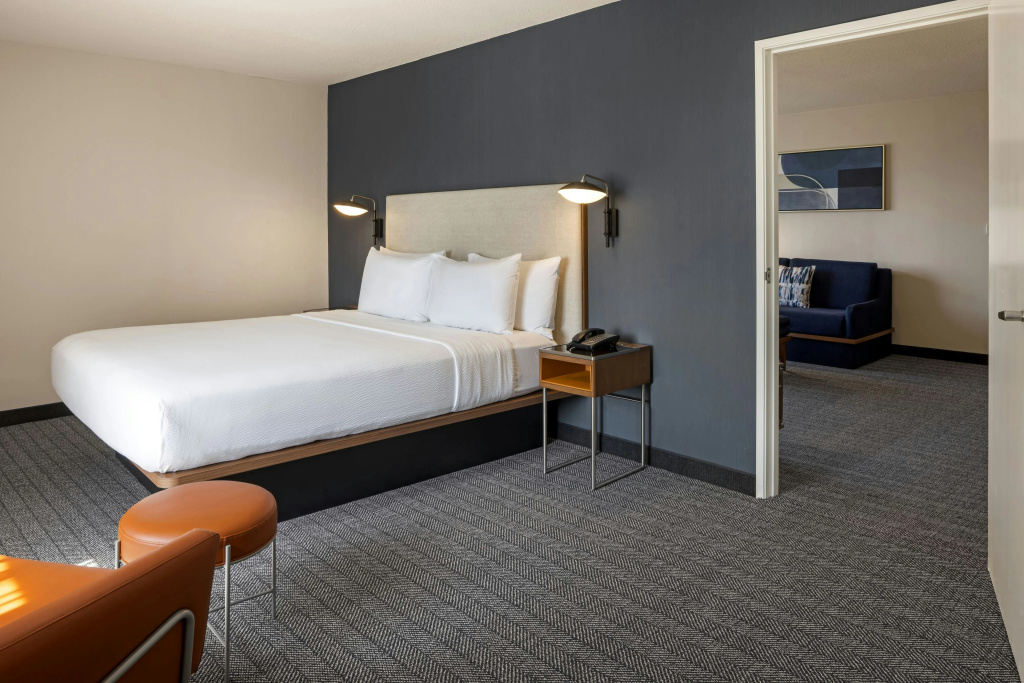 Courtyard by Marriott Baldwin Park, photo 4