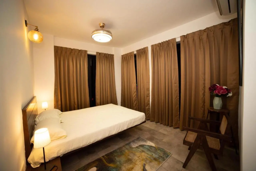 Half Hotel, photo 4
