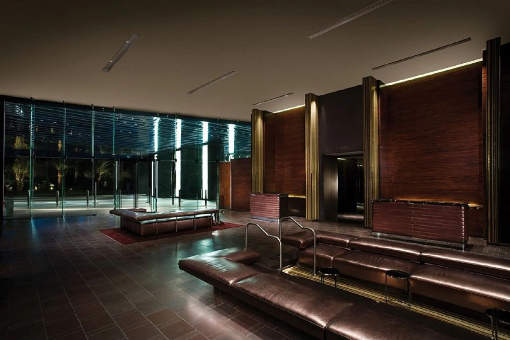 StripViewSuites at Palms Place, photo 2