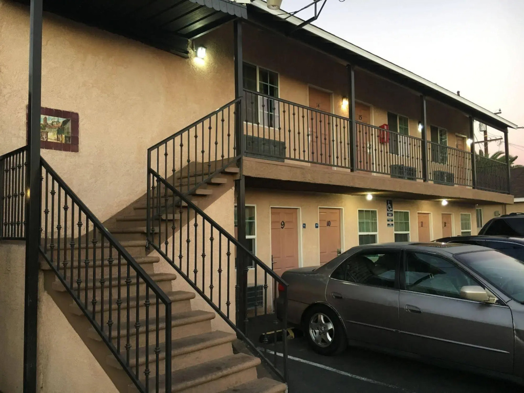 Mission Motel