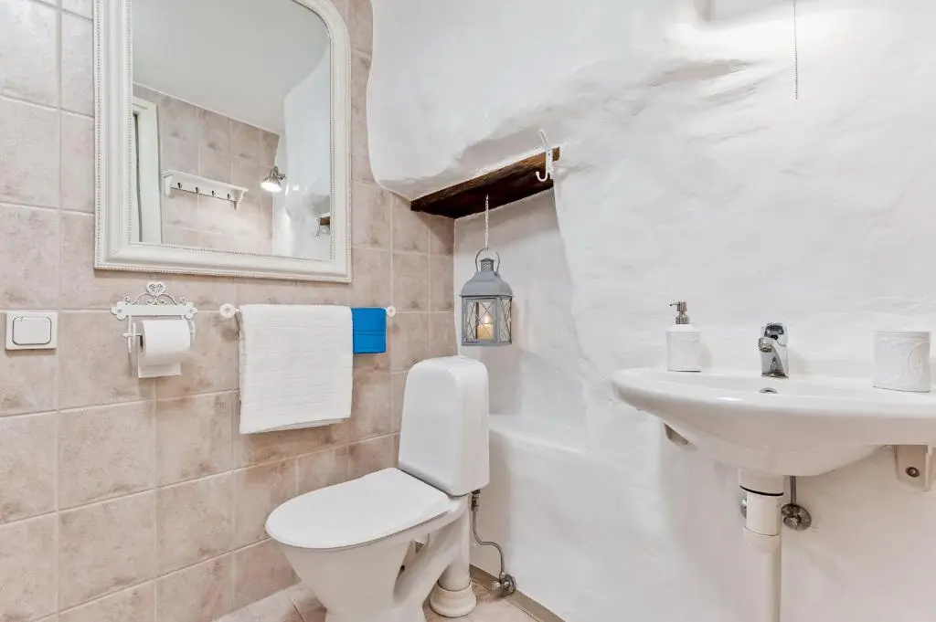 Old Town Central Apartment — photo 7