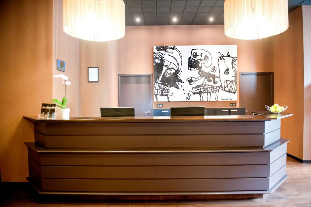 New Hotel Charlemagne, photo 2
