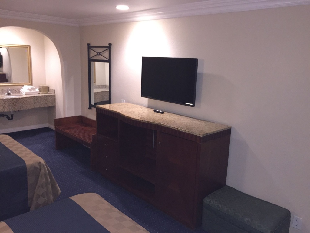 Walnut Inn & Suites West Covina, photo 5