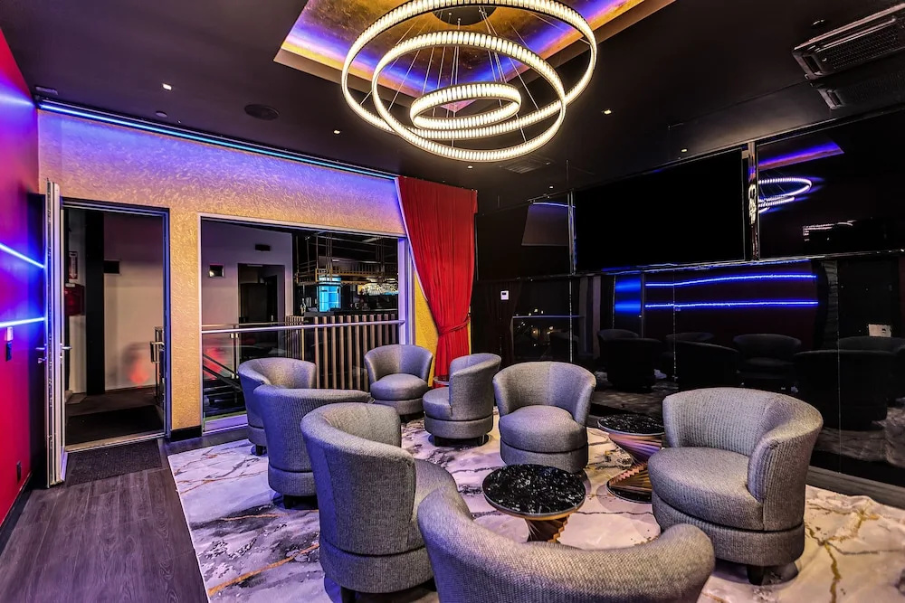 SW Beach Hotel