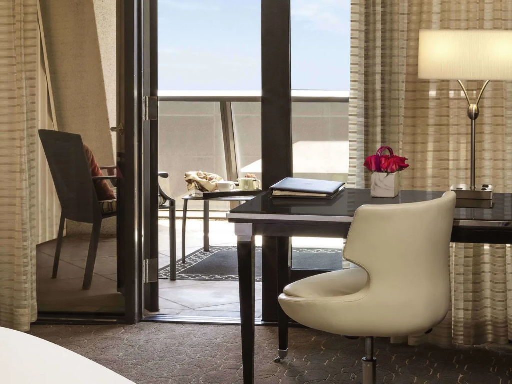 Sofitel Los Angeles at Beverly Hills — photo 8