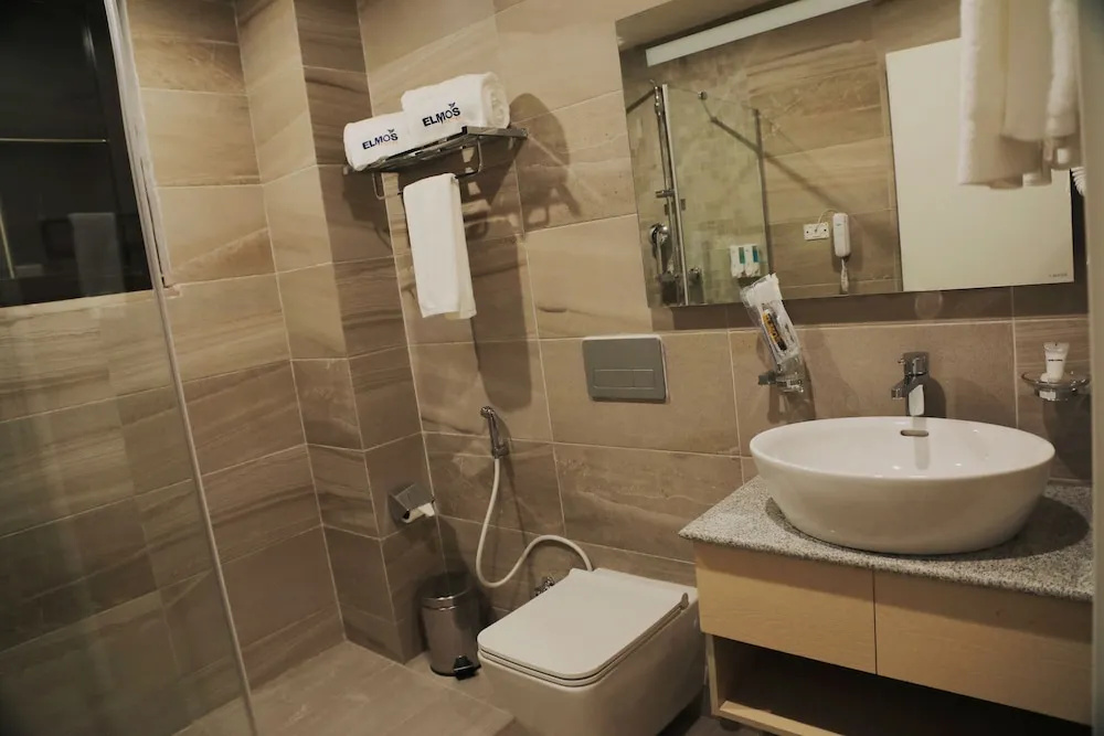 Elmo's Hotel — photo 8